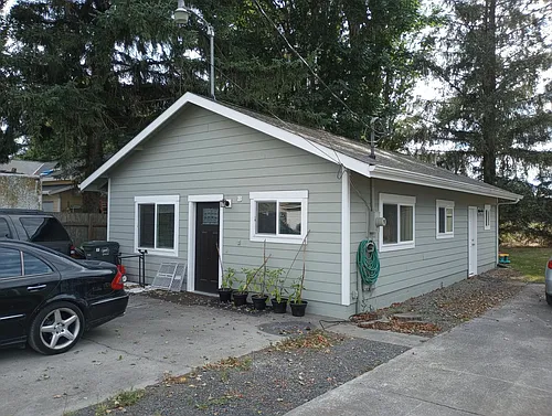6475 Martin Pl Photo 1
