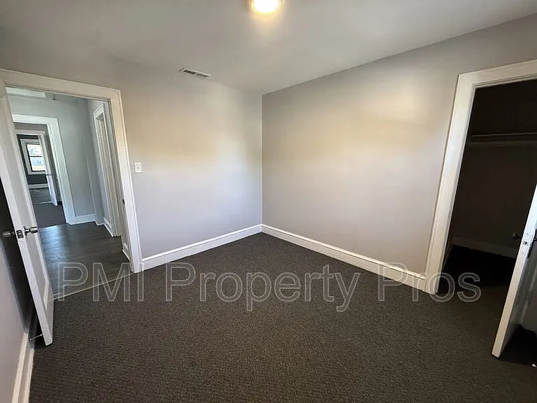 4043 N 24th Pl — Photo 1