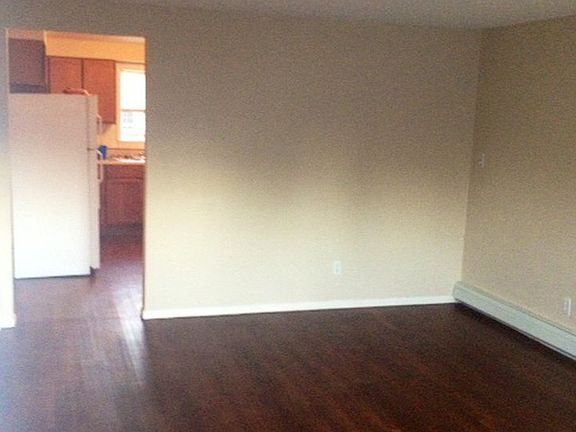 3rd image of 3006 Sunset Dr #1-4