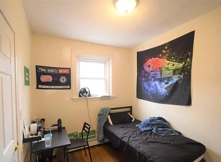 75 Thatcher St #2O2 — Photo 4