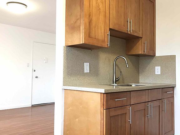 2nd image of 156 Westlake Ave APT 2