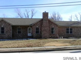 514 Glen Crossing Rd, Glen Carbon, IL