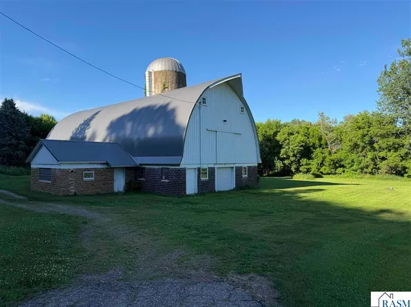 48050 Old River Bluff Rd, Saint Peter, MN 56082
