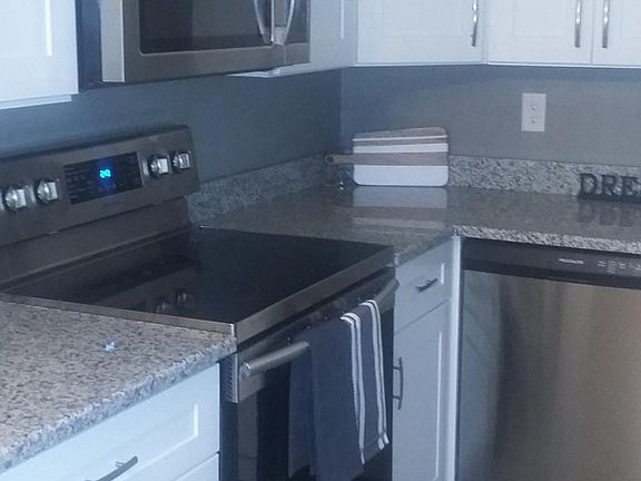 4th image of 2107 SE Edler Dr #2107