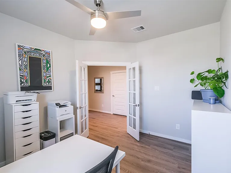 28635 Hazel Trl — Photo 16