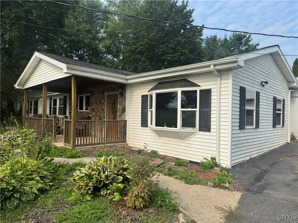 7473 County House Rd, Auburn, NY 13021