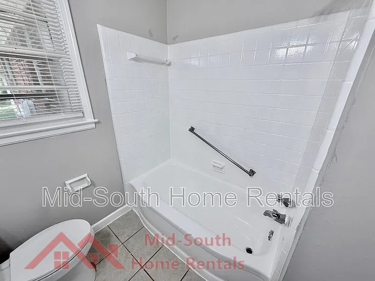 3040 S Edgeware Rd — Photo 15