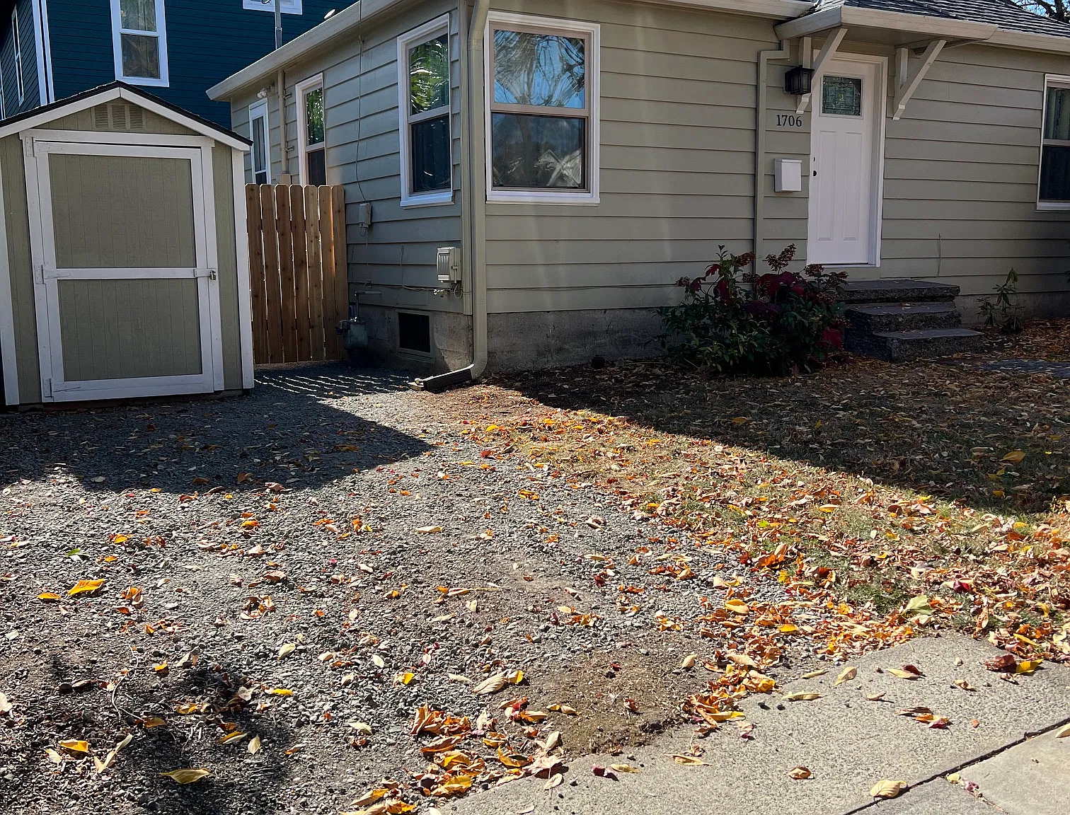 2 bed, 950 sqft, $2,300 — Photo 2