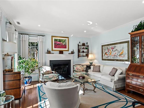 5th image of 158 Westhaven Cir