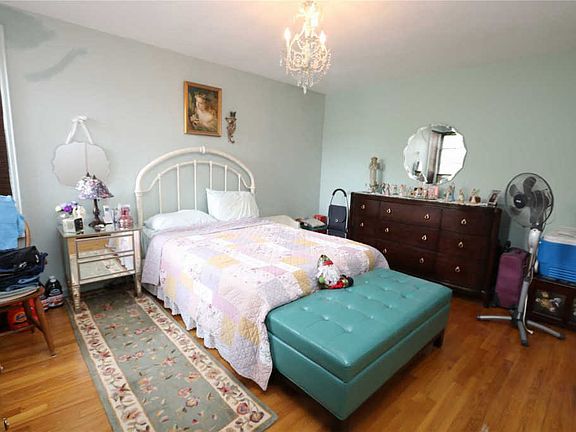 3rd image of 8401 Main St APT 627