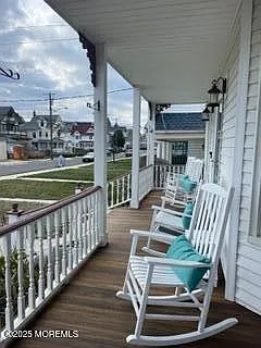 5 bed, 2.5 bath, 2154 sqft, $5,500 — Photo 4