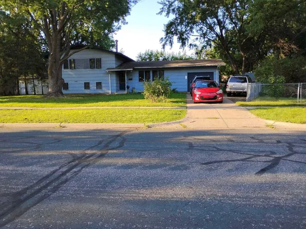 2706 63rd Ave N, Brooklyn Center, MN 55430
