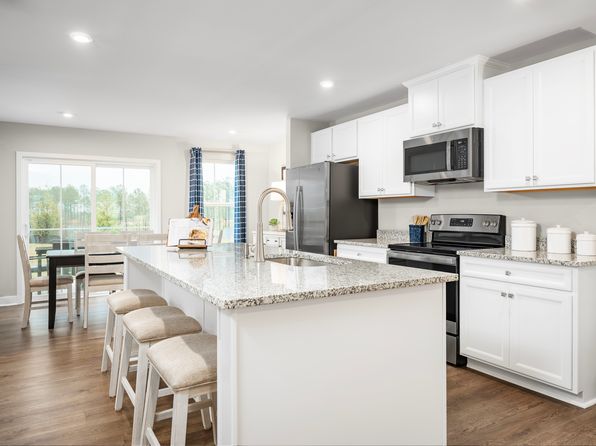 712 Sinker Ln, Santee, SC 29142