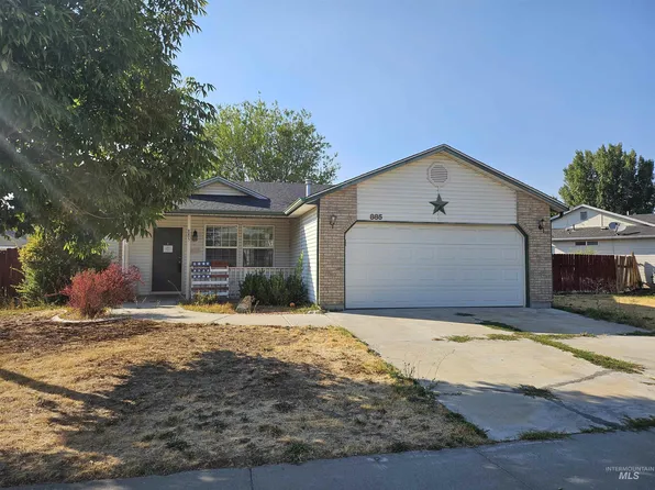 885 Partridge Dr, Mountain Home, ID 83647