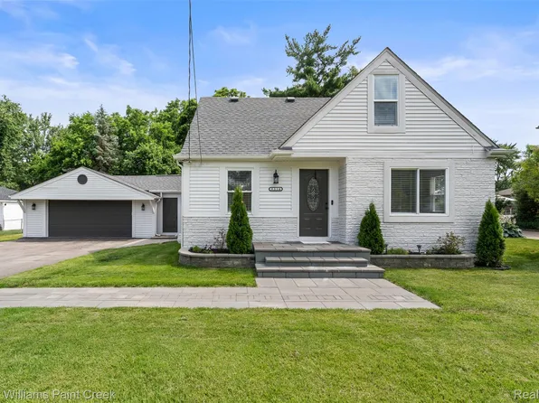 8316 Speedway Dr, Shelby Township, MI 48317