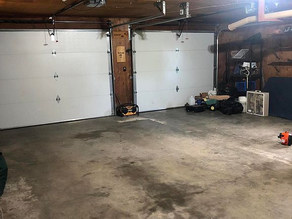 4th image of 210 Haugen Dr S