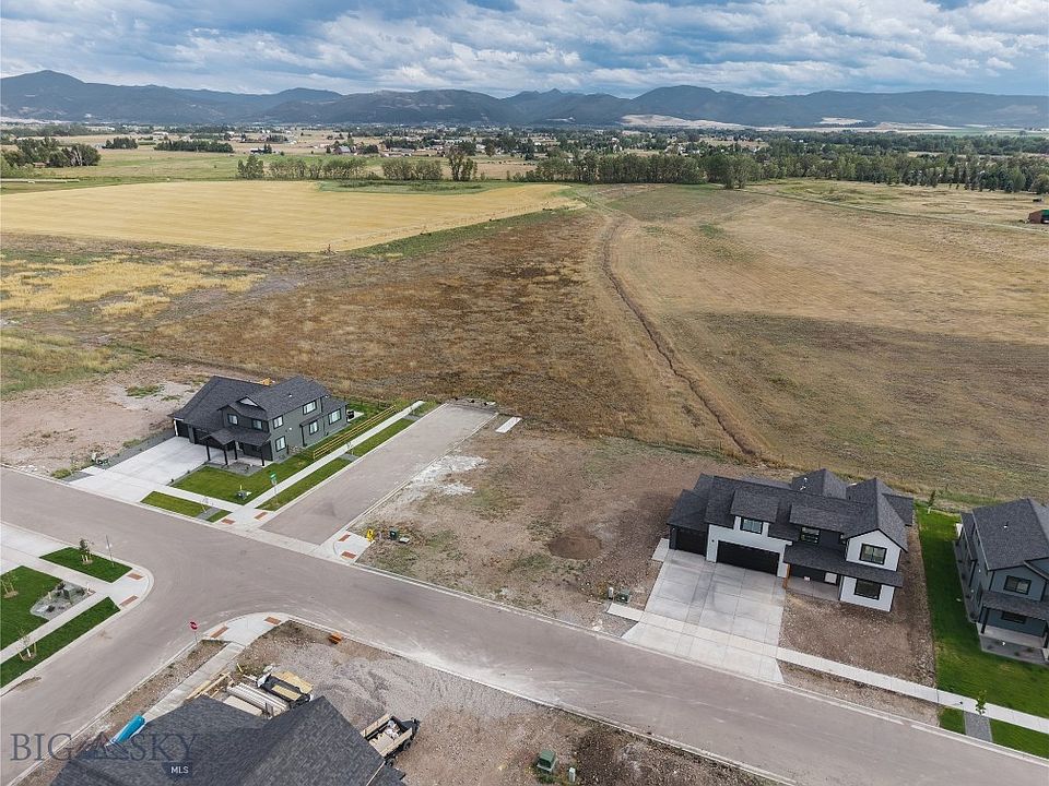 2nd image of Noble Peak Dr