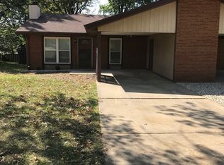 6 Twin Oaks Dr, Shiloh, IL 62221