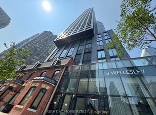 8 Wellesley St W #5205, Toronto, ON M4Y 0J5