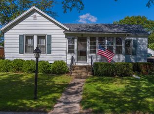 304 E 5th St, Gridley, IL 61744