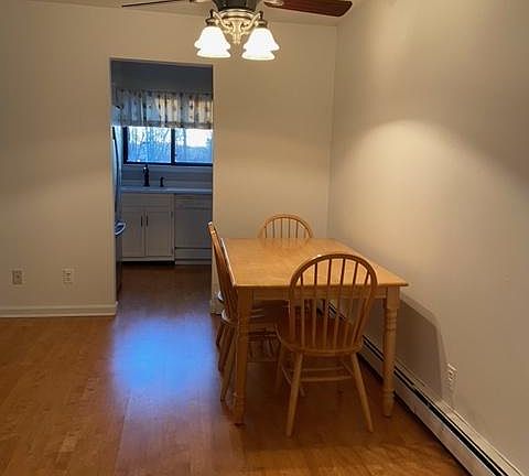 2nd image of 4 Briarcliff Dr S