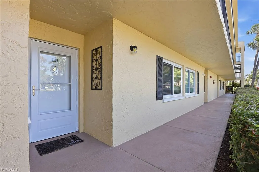 2 bed, 2.0 bath, 1000 sqft, $3,500 — Photo 4