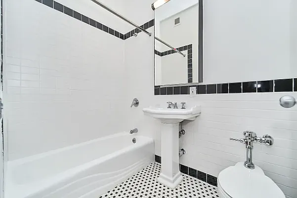 Rented by Living New York | media 23