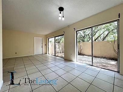 3rd image of 11909 Lakemist Cir #1