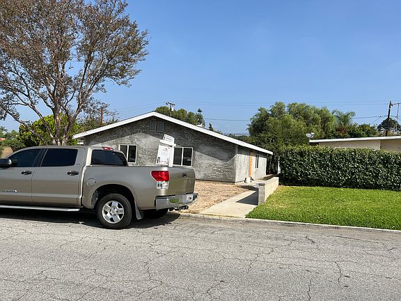 2nd image of 14817 Janine Dr