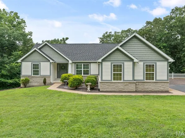 12433 Fieldstone Dr, Festus, MO 63028
