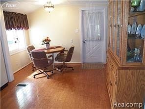 5th image of 1411 Jolson Ave