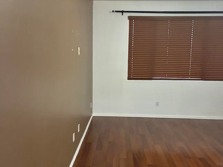 2741 W Redwood Ln — Photo 19