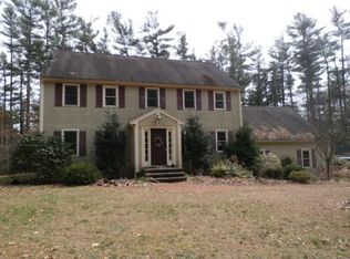 108 Mayflower Rd, Plympton, MA 02367