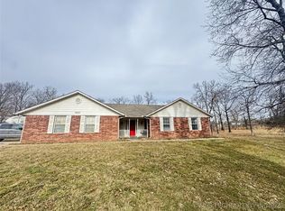11838 E 650th Rd, Hulbert, OK 74441