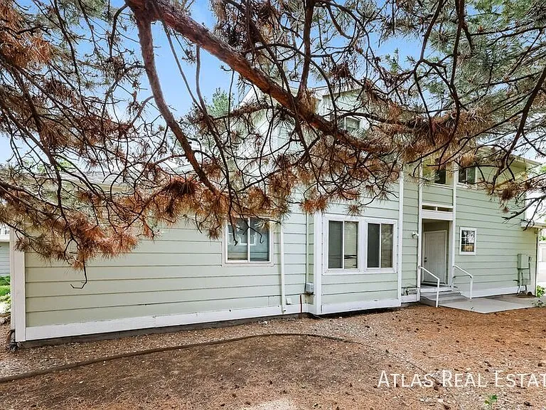 842 S Uravan Ct #C — Photo 10