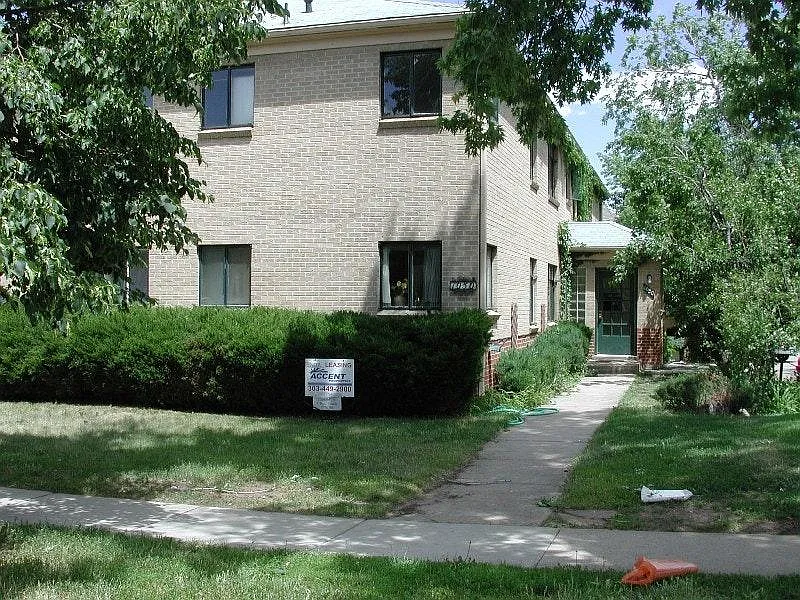 1050 14th St