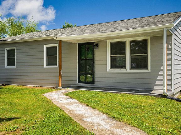 5th image of 29 Crawford Dr