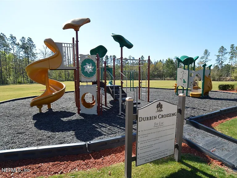 180 Thornloe Dr — Photo 68