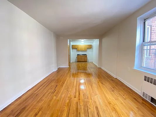 Rented by Contact Realty | media 8