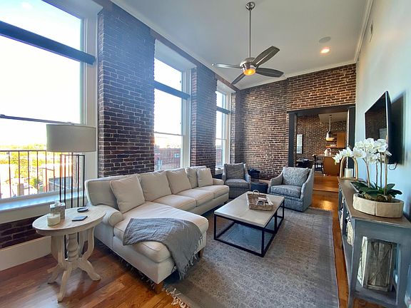 4th image of 122 S Gay St APT 306