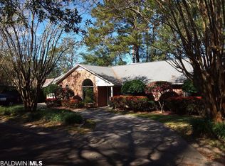 40 Echo Ln, Fairhope, AL 36532