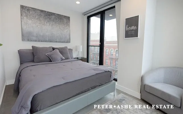 Rented by Peter Ashe | media 47
