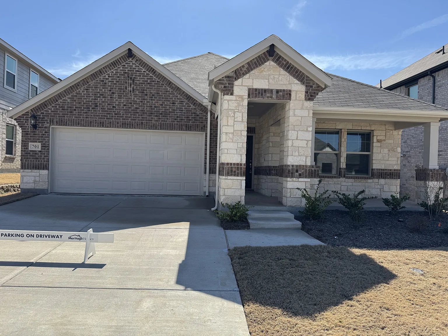 3 bed, 1833 sqft, $2,100 — Photo 2