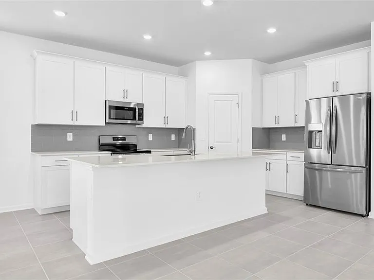 5577 Fiona Ln — Photo 14