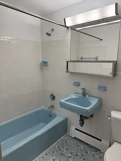 60 Franklin St #8 — Photo 7