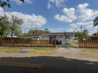 8675 SW 27th Ln, Miami, FL 33155