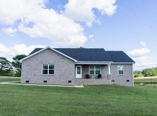 3 Browning Dr, Fayetteville, TN 37334