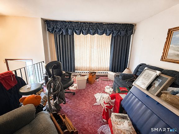 3rd image of 169 Lincolndale Drive