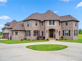 14453 Merritt Dr, Pea Ridge, AR 72751