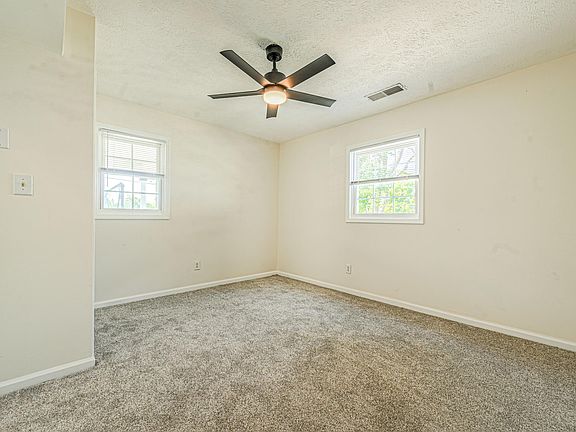 5th image of 413 N Hill St